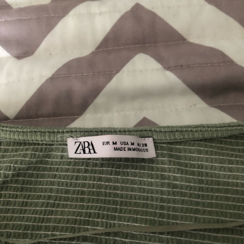 Zara green top